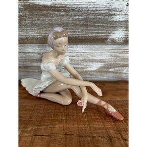 Lladro Rose Ballet Figurine 01005919 Handmade In Spain No Box MINT Condition